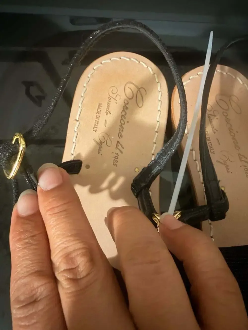 Corcione dal 1925 Triangolo Caprese Black Glitter Leather Flat Sandals